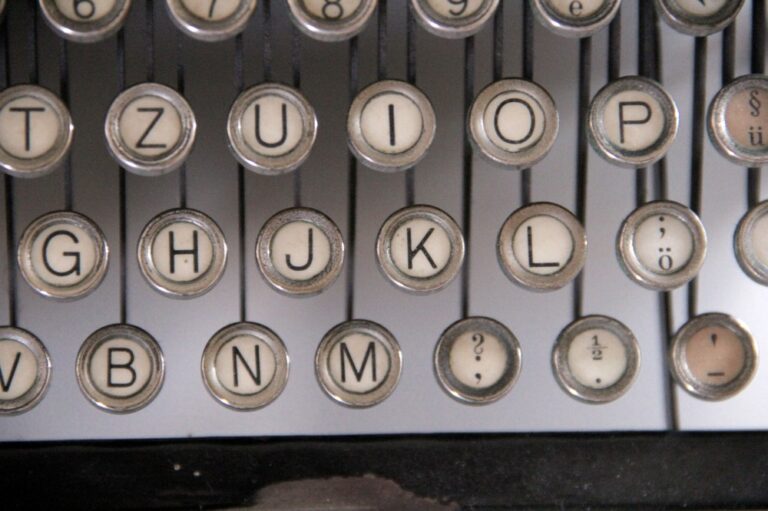 Mehr über den Artikel erfahren 11 3/4 Schreibtipps für Selbstständige, die selber texten